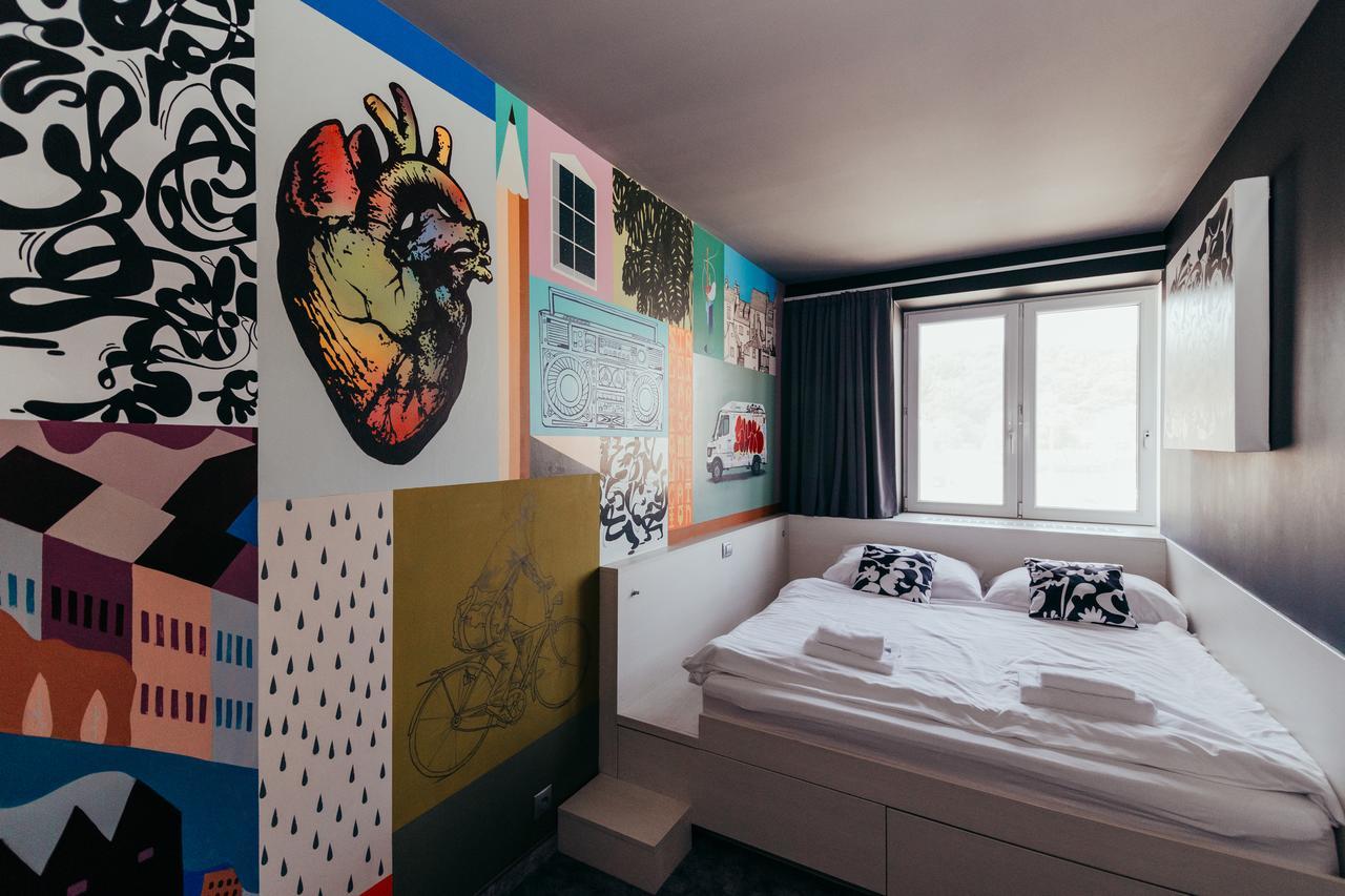 The Invisible Hotel — Urban Flashbacks Caşonia Exterior foto